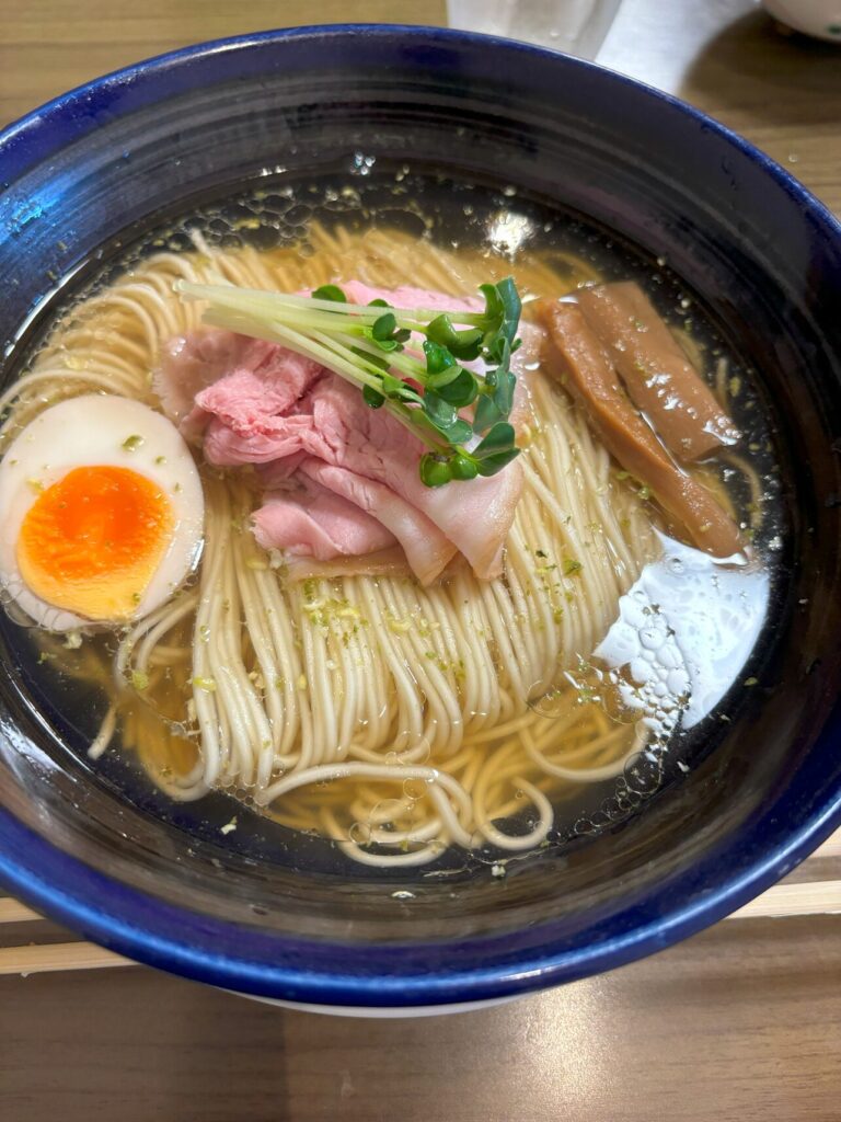 ブドウ山椒の塩ラーメン